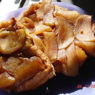 Рецепт Гренков с яблоками на завтрак