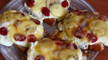 Рецепт Гренков с запеченным творогом