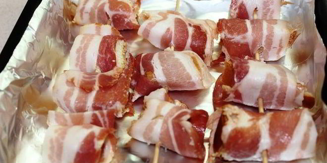 Рецепт хрустящих гренков в ароматном беконе с глазуньей