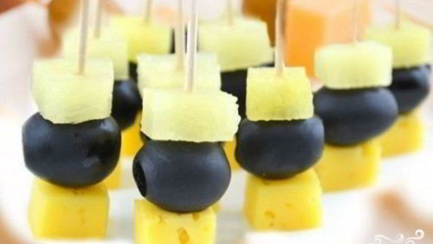 Рецепт канапе с ананасом