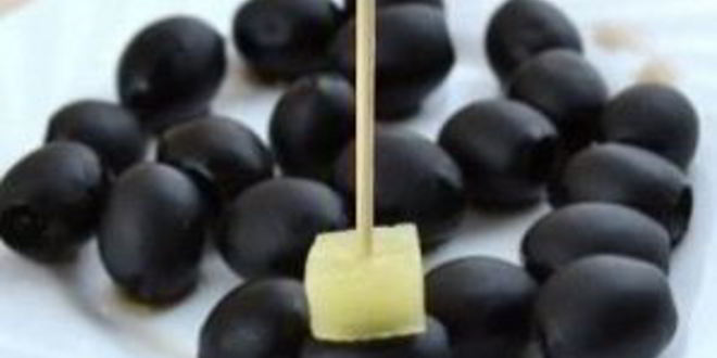 Рецепт канапе с ананасом