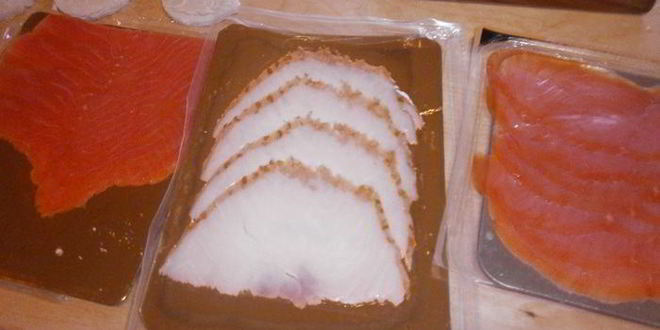 Рецепт канапе с лососем и ароматным маслом