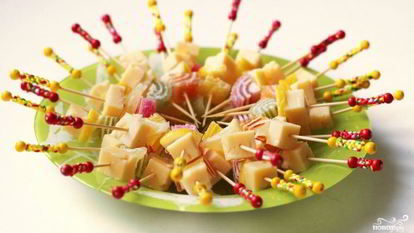 Рецепт Канапе с мармеладом и сыром