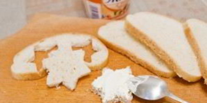 Рецепт канапе с моцареллой к шампанскому