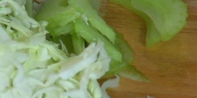 Рецепт хот-догов с зелеными овощами и горчичным майонезом