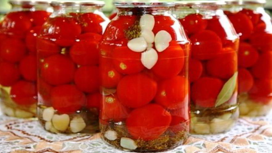 Рецепт консервированных помидоров с перцем