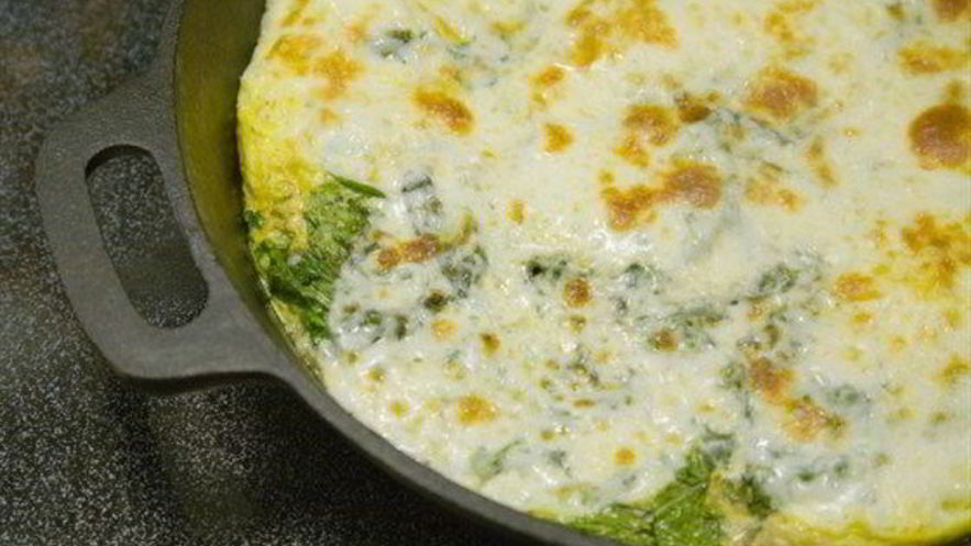 Рецепт фриттаты с козьим сыром и сыром грюйер