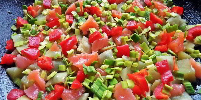 Рецепт фриттаты с лососем и картофелем