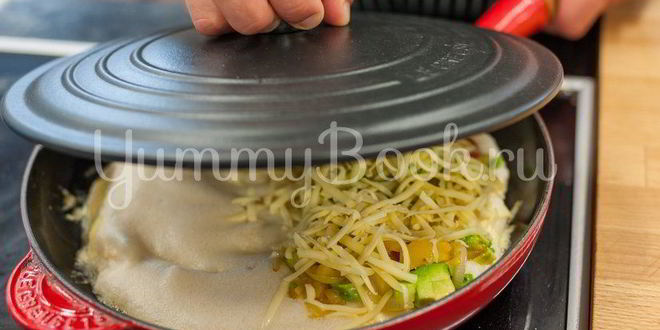 Рецепт омлета с овощами и соусом