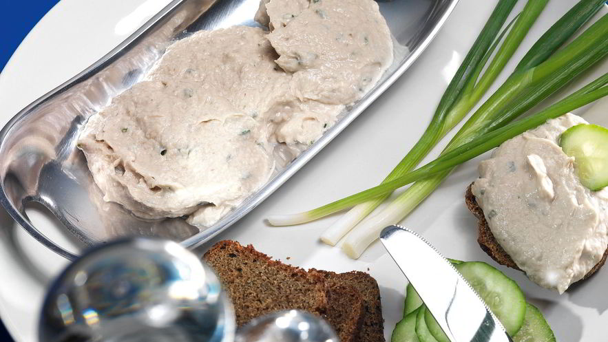 Рецепт паштета из копченой скумбрии