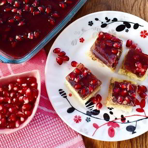 Рецепт Паштета из куриной печени с коньяком и гранатовым желе