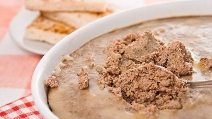 Рецепт паштета из куриной печени с сыром и чесноком