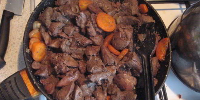 Рецепт паштета с вялеными томатами и изюмом по-чешски