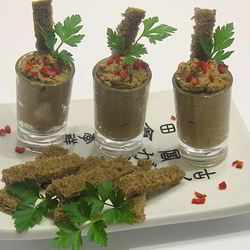 Рецепт Печеночного куриного паштета с тыквой и овощами