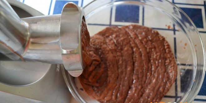 Рецепт печеночного торта с морковью и луком