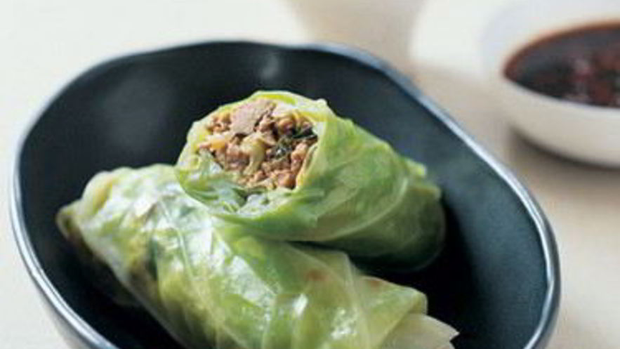 Рецепт китайских рулетиков из савойской капусты с пряной свининой