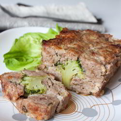 Рецепт Мясного рулета с брокколи и цветной капустой