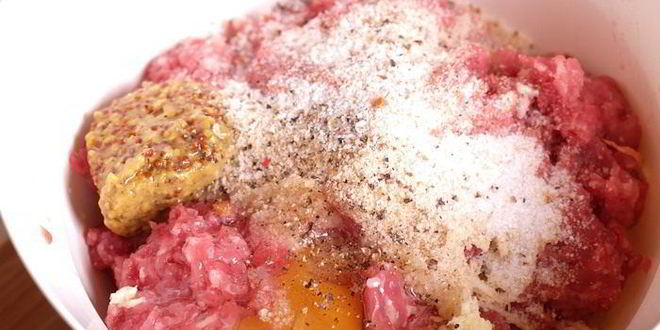 Рецепт мясного рулета с брокколи, сыром и вялеными томатами