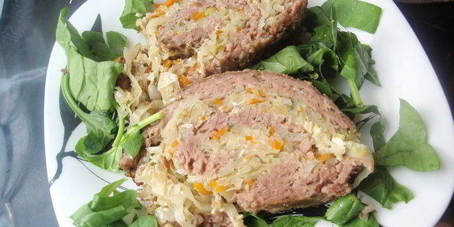 Рецепт мясного рулета с начинкой из капусты