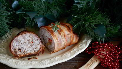 Рецепт Мясного рулета в беконе