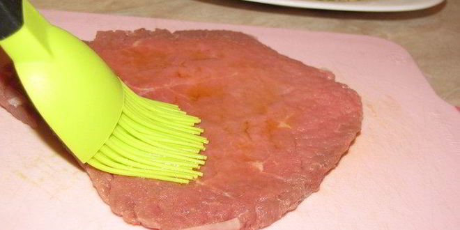 Рецепт мясных рулетиков с сыром