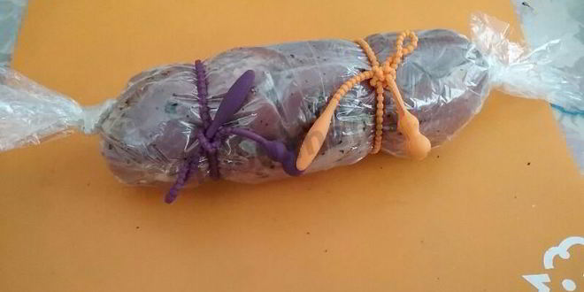 Рецепт рулета из бедра индейки с черносливом и курагой