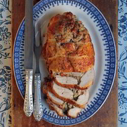 Рецепт Рулета из индейки с ореховой начинкой