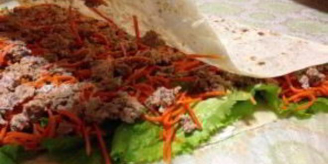 Рецепт рулета из лаваша с салатом