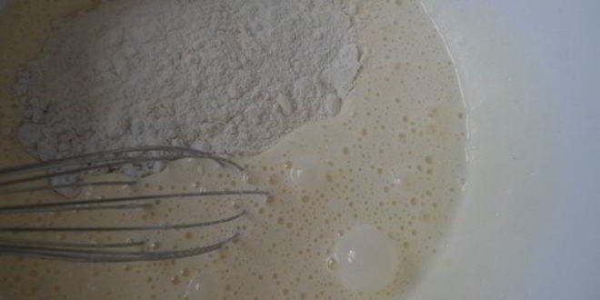 Рецепт рулета с черемухой и рикоттой