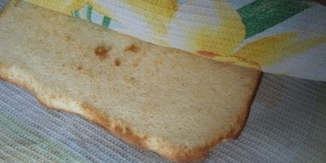 Рецепт рулета с черемухой и рикоттой