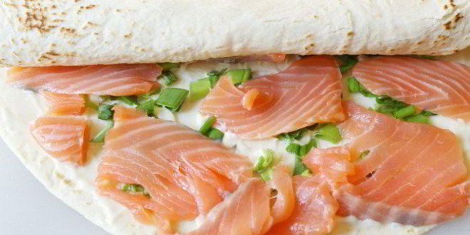 Рецепт рулетиков из семги