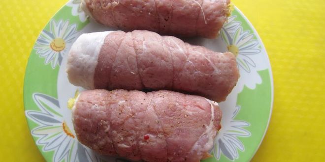 Рецепт рулетиков с беконом из мультиварки