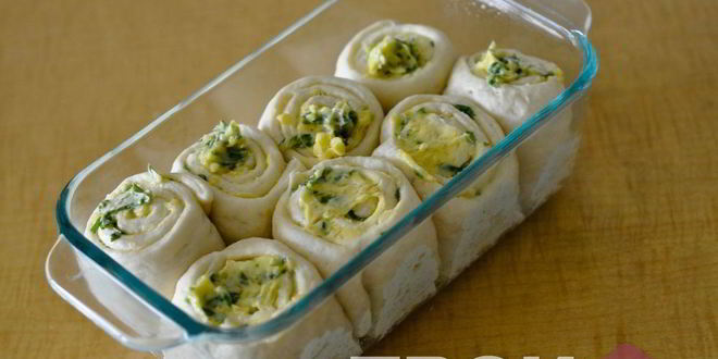 Рецепт рулетов с чесночной начинкой