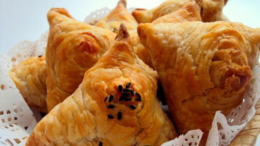 Рецепт самсы из слоеного теста с курицей