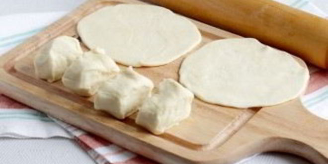 Рецепт самсы с сыром из слоеного теста