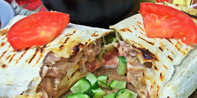 Рецепт шавермы с запеченной курицей и майонезным соусом