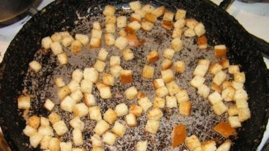 Рецепт сухариков на сковороде