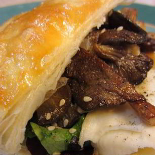 Рецепт Сэндвича с Моцареллой, грибами и соусом Нисуаз