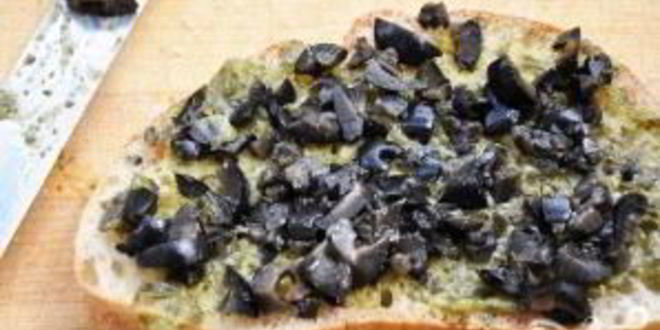 Рецепт сэндвичей с помидорами, соусом и сыром