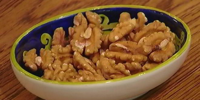 Рецепт тарталеток с грушами, грецкими орехами и голубым сыром