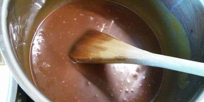 Рецепт тарталеток с карамельным соусом и макадамией