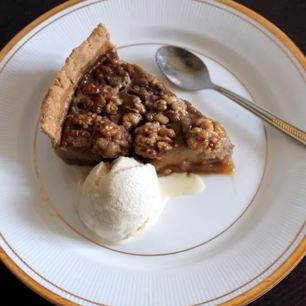 Рецепт Бананового тарта с медом и грецкими орехами