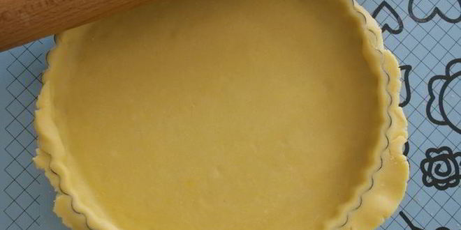 Рецепт шоколадна-сливочного тарт с фруктами