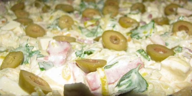 Рецепт тарта 3 сыра с пореем, балыком и оливками