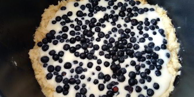 Рецепт тарта с черникой и нежным кремом в мультиварке