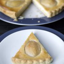 Рецепт Тарта с грушей, творогом и ванилью