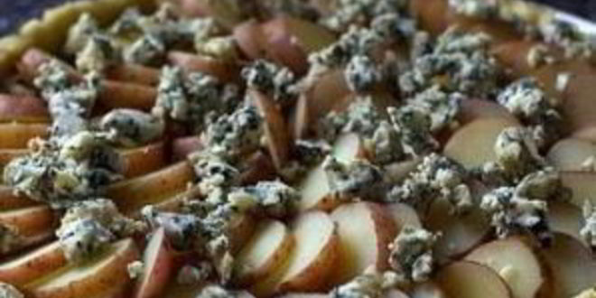 Рецепт тарта с картофелем и голубым сыром