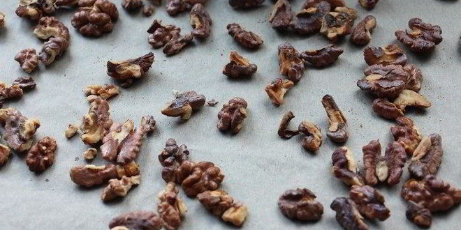 Рецепт тарта с вишней и грецкими орехами