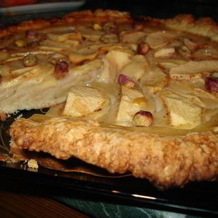 Рецепт Тарта с яблоками и медовой заливкой