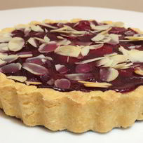 Рецепт Вишневого тарта с миндалем